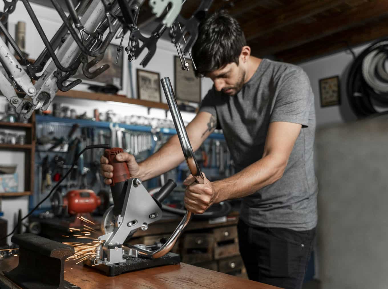 creacion-de-bicicletas-en-taller
